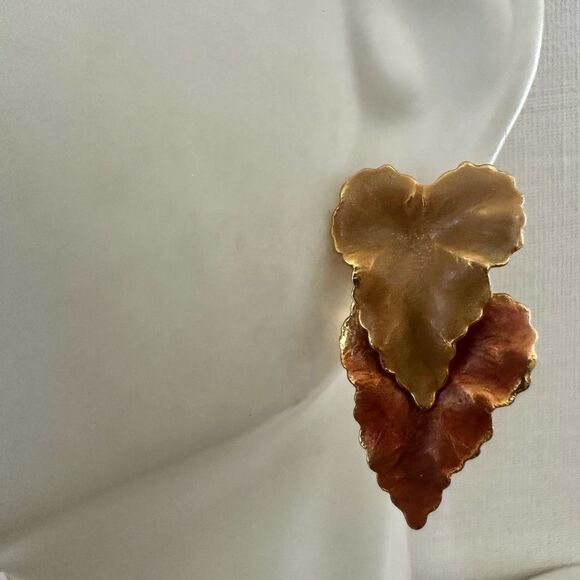 Vintage Gold & Copper-Tone Leaf Earrings – Lightweight Movable Statement Jewelry - Picture 3 of 7